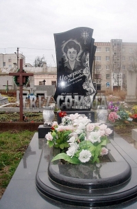 Памятник из гранита