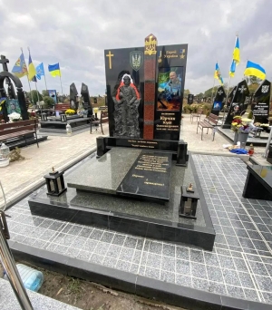 Элитный памятник для военного