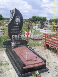 Гранитный памятник в Днепре