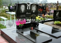 Гранитный памятник в Червонограде