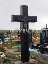 Гранитный крест
