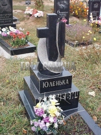 Крест памятника